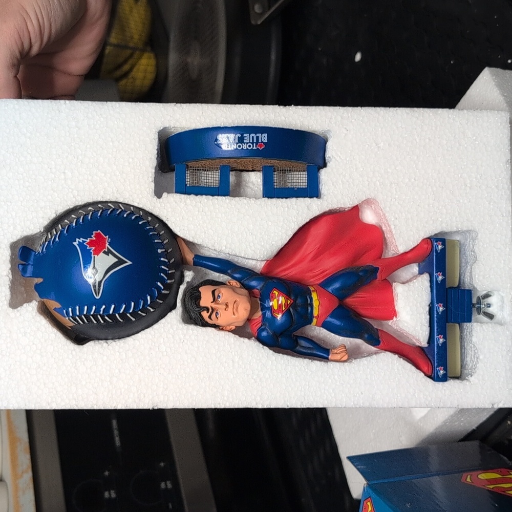 Foco Toronto Blue Jays DC Superman™ Bobblehead